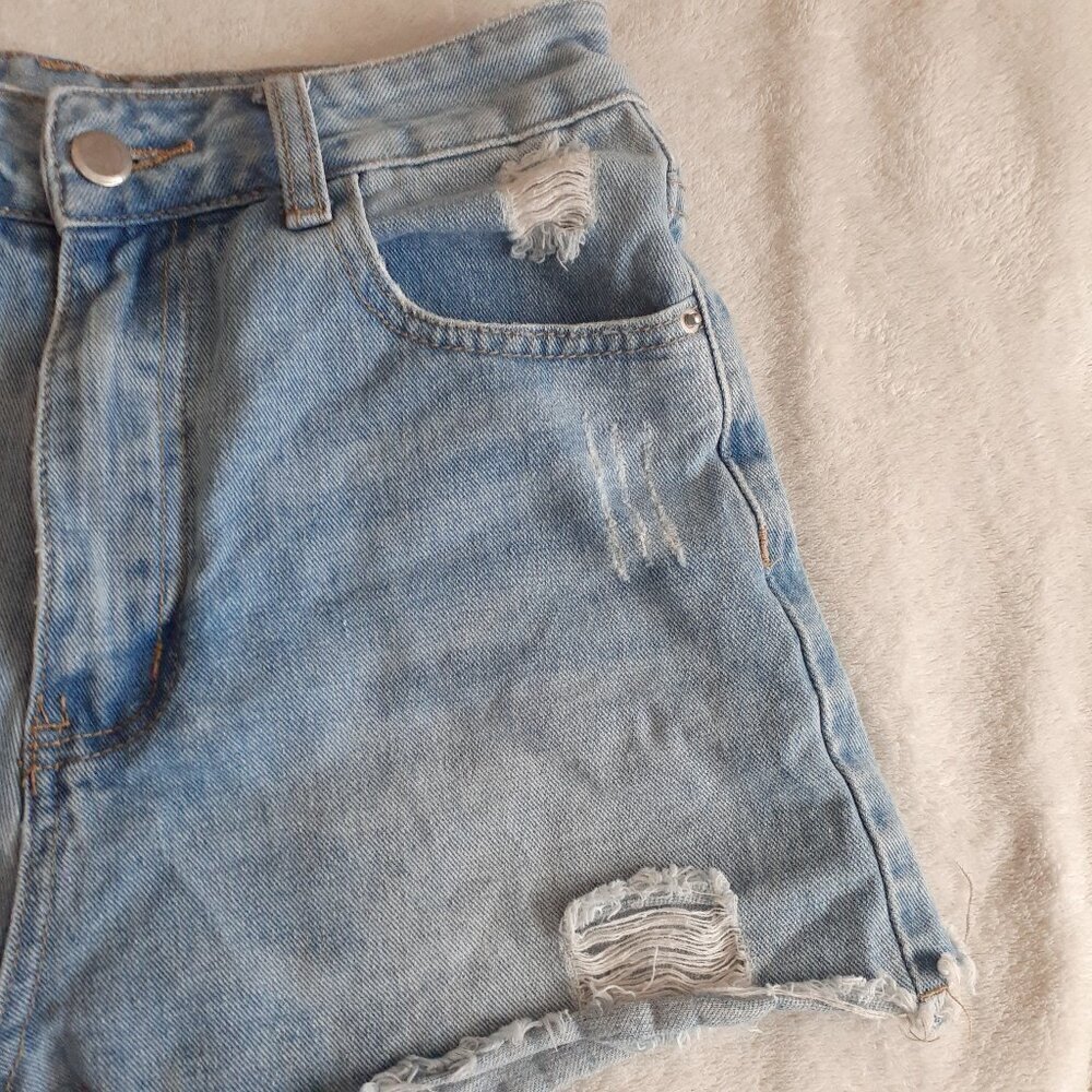 SHEIN Women's Size Small Light Wash High Rise Cut Off Distressed Jean Shorts - Picture 5 of 11